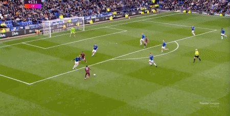 1745105489840082913.gif 九游体育-【早报】让一追六,三张红牌的京鲁大战