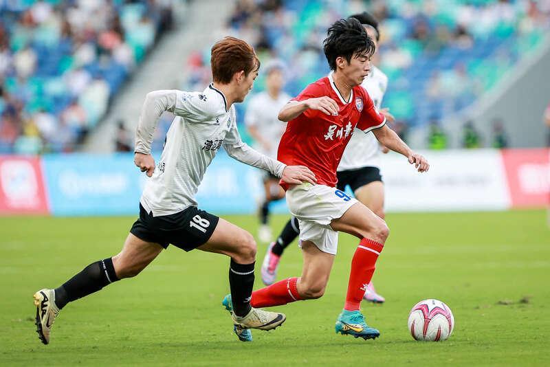 2.5万球迷“看球观海”,2025广东足球超级联赛正赛在广州南沙开赛