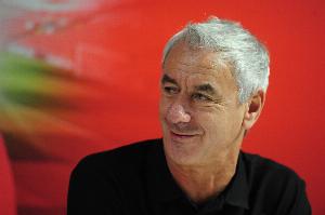 利物浦官方:伊恩-拉什等4人为利物浦vs切尔西传奇赛教练组成员