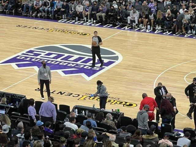 九游体育app-【夜读】英超：天黑了...