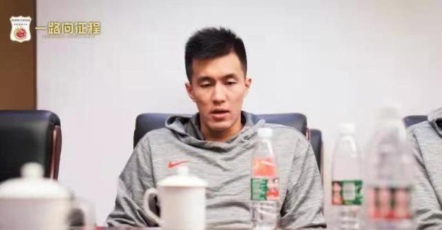 九游体育app-【夜读】英超：天黑了...