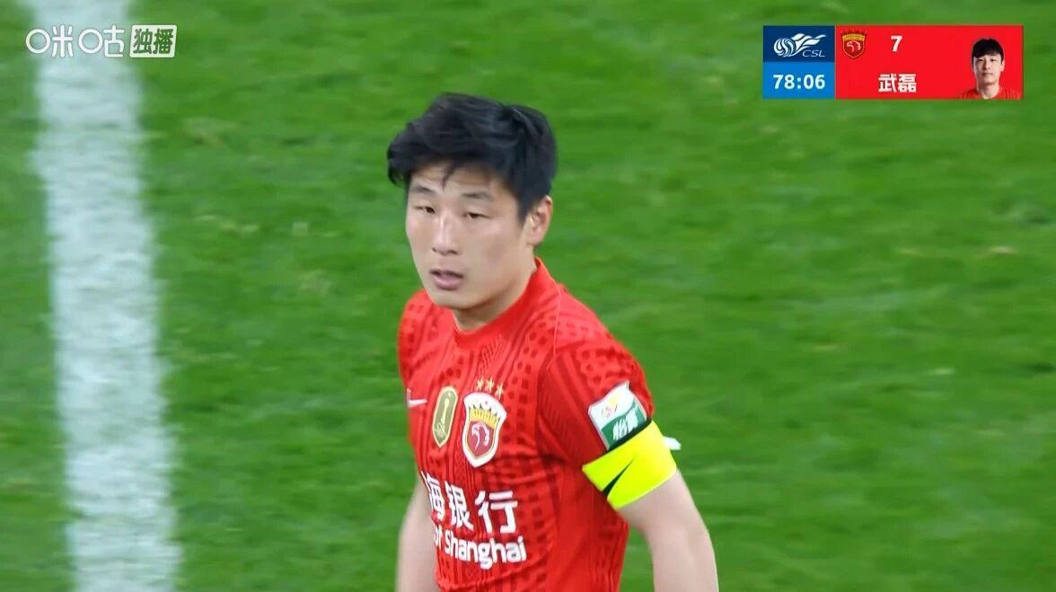 九游体育官网-下半场连轰4球！卫冕冠军4-1夺赛季首胜，西海岸2战丢6球遭连败