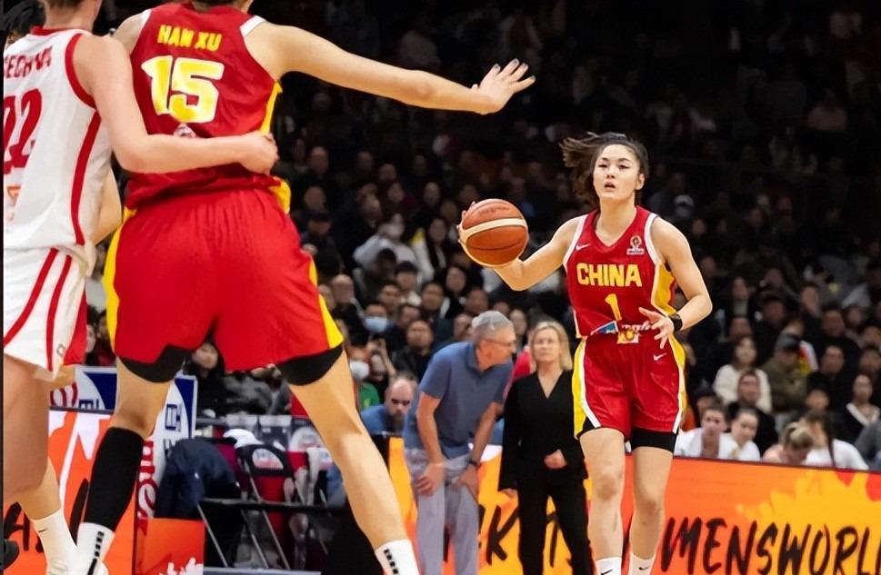 九游体育官网-光漂亮有啥用？4战15中4，失误多于进球数，球迷：咋进的国家队？